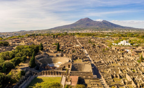 Pompeii & Mt Vesuvius